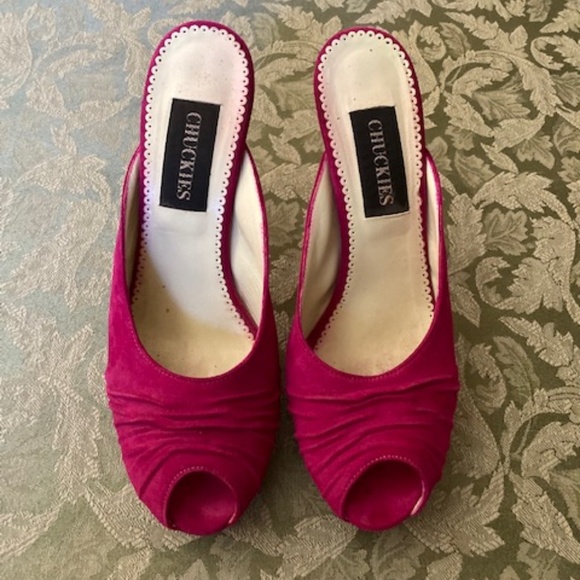 CHUCKiES New York Suede Heels made in Italy - Picture 1 of 8